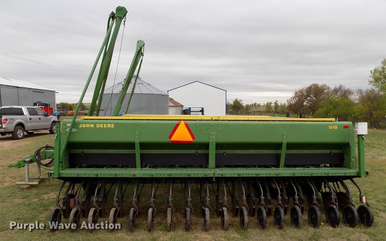 image for item FG9369 (2) John Deere 515 grain drills