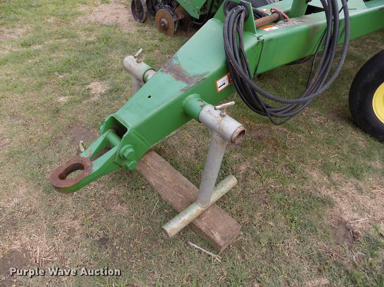 image for item FG9369 (2) John Deere 515 grain drills