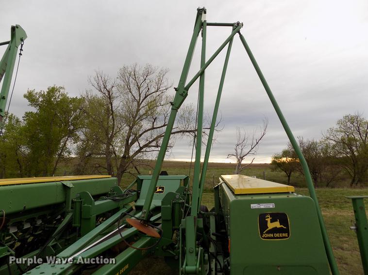 image for item FG9369 (2) John Deere 515 grain drills