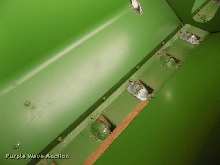 image for item FG9369 (2) John Deere 515 grain drills