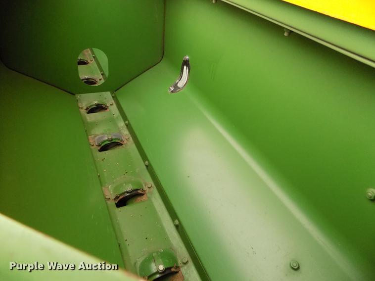 image for item FG9369 (2) John Deere 515 grain drills