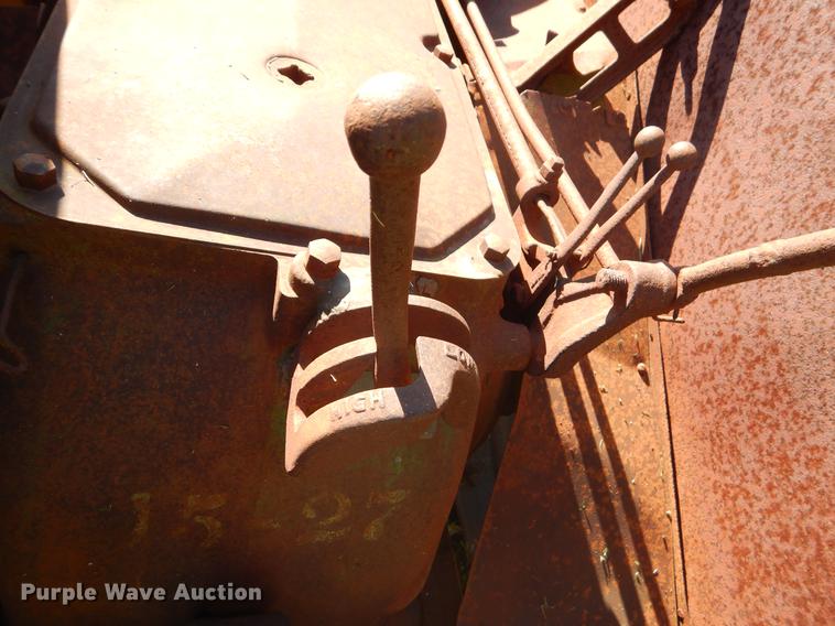 image for item FH9362 1926 John Deere D tractor