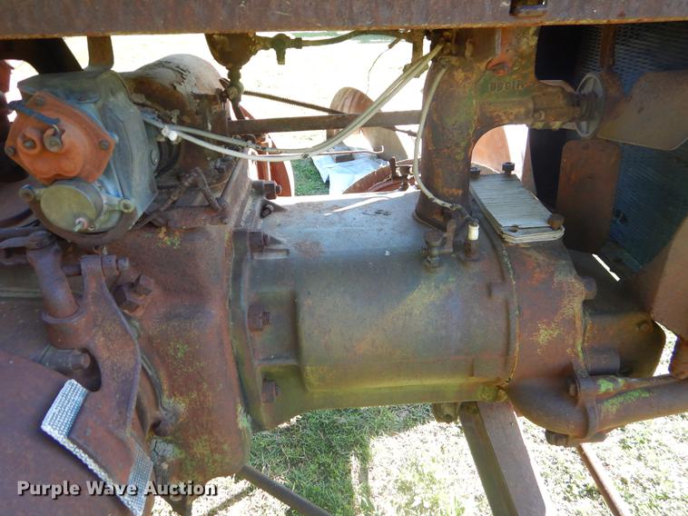 image for item FH9362 1926 John Deere D tractor