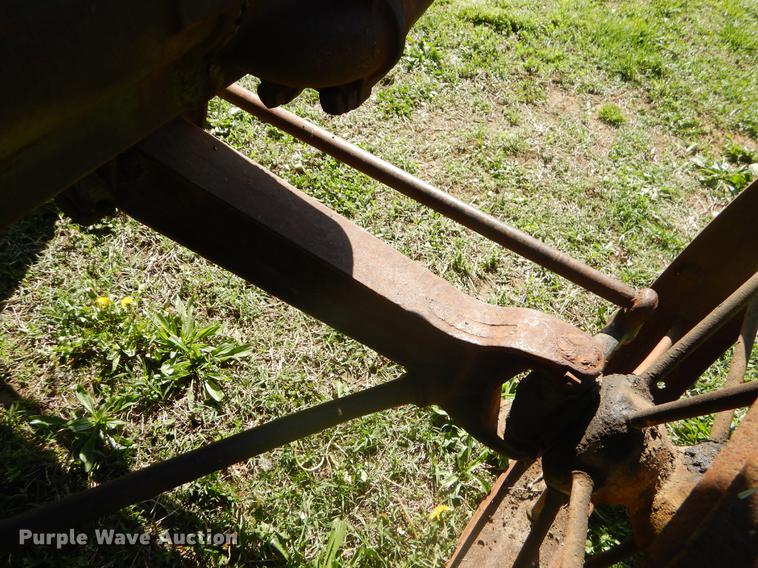 image for item FH9362 1926 John Deere D tractor