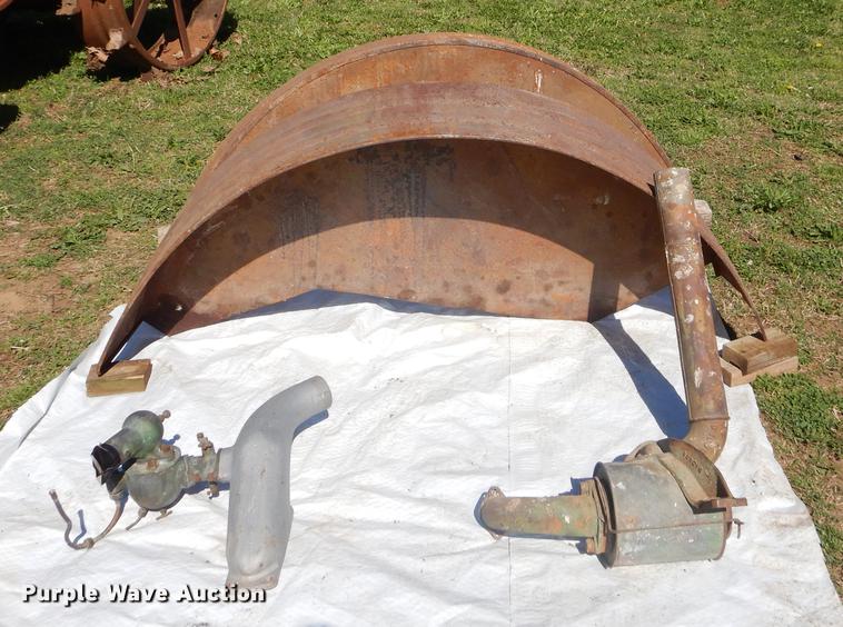 image for item FH9362 1926 John Deere D tractor