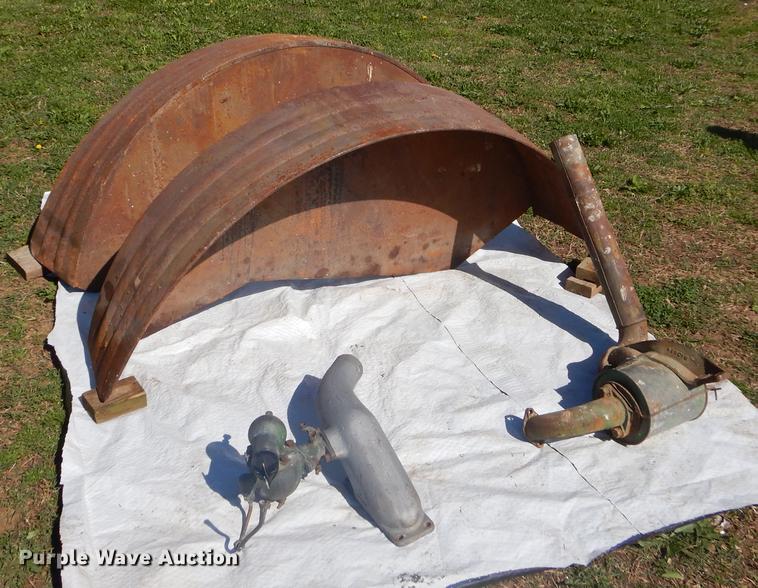 image for item FH9362 1926 John Deere D tractor