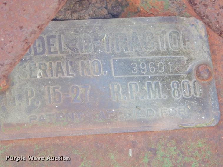 image for item FH9362 1926 John Deere D tractor