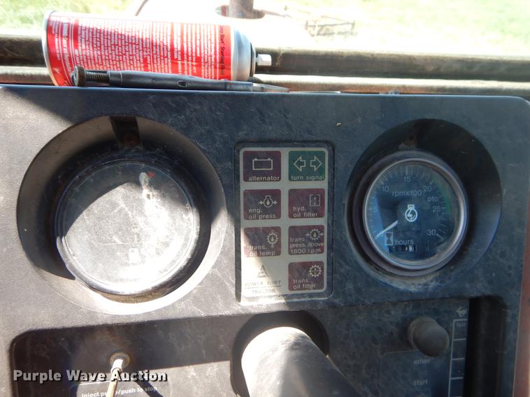 image for item FH9363 1978 Allis Chalmers 7020 tractor