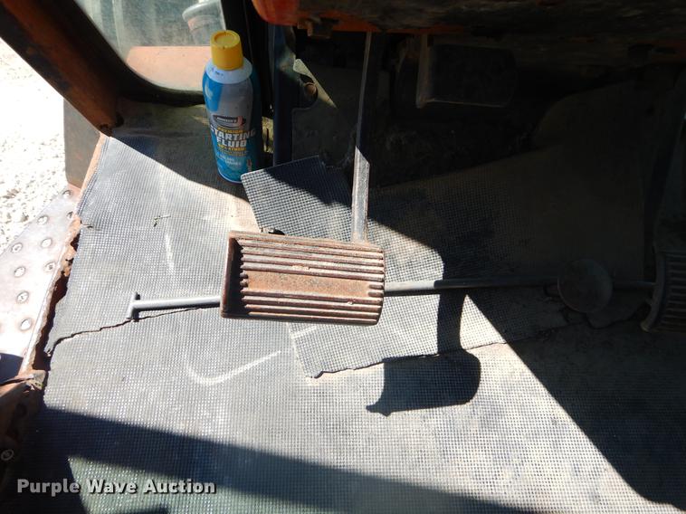 image for item FH9363 1978 Allis Chalmers 7020 tractor