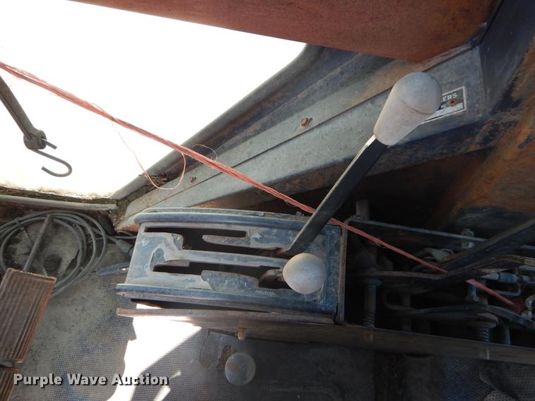 image for item FH9363 1978 Allis Chalmers 7020 tractor