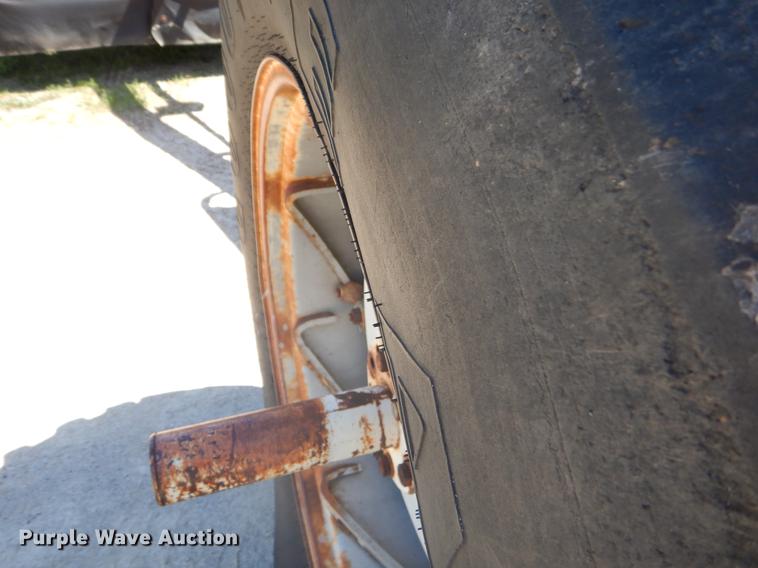 image for item FH9363 1978 Allis Chalmers 7020 tractor