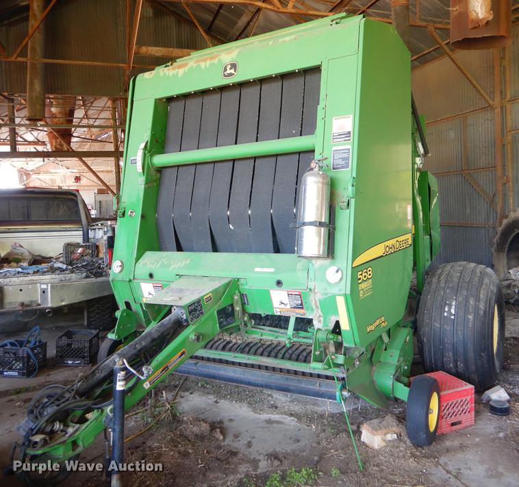 image for item FH9369 2008 John Deere 568 round baler