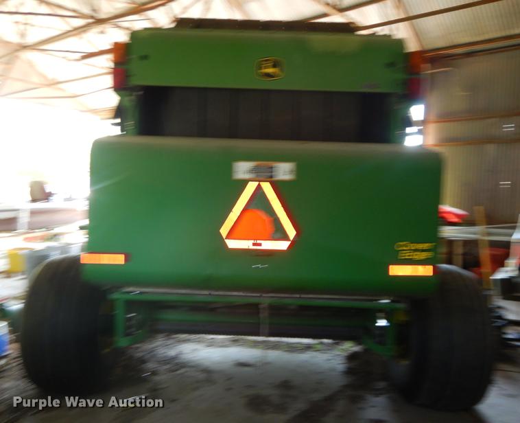 image for item FH9369 2008 John Deere 568 round baler