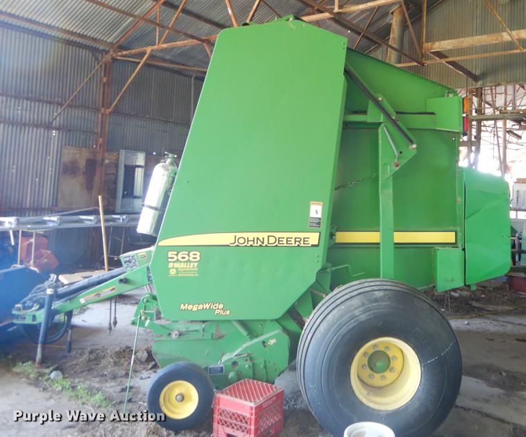 image for item FH9369 2008 John Deere 568 round baler