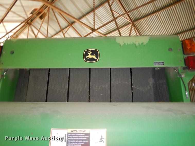 image for item FH9369 2008 John Deere 568 round baler