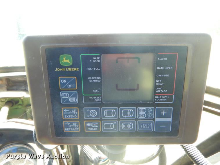 image for item FH9369 2008 John Deere 568 round baler