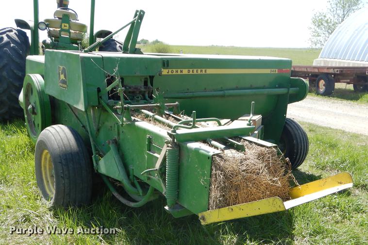 image for item FH9378 1979 John Deere 346 small square baler