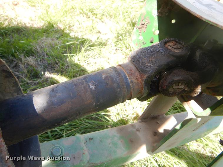 image for item FH9378 1979 John Deere 346 small square baler