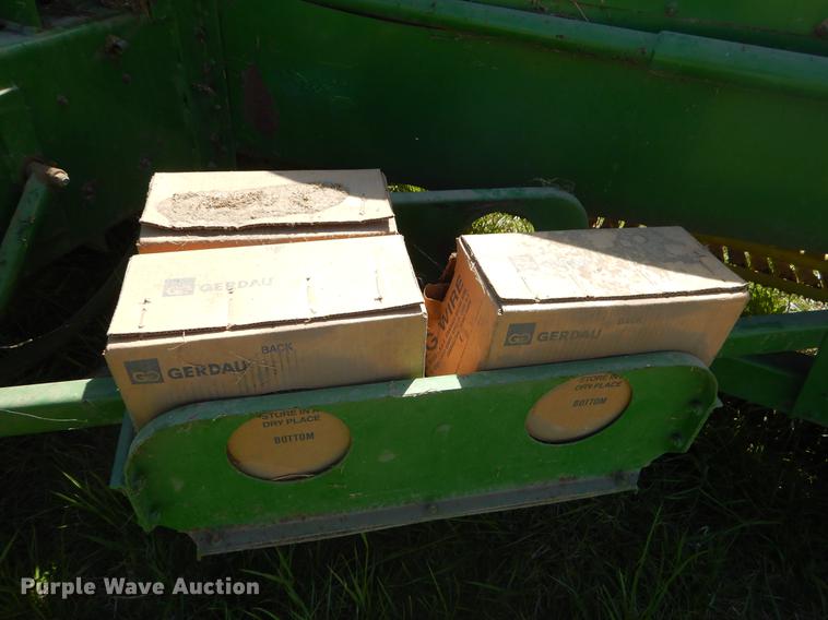 image for item FH9378 1979 John Deere 346 small square baler