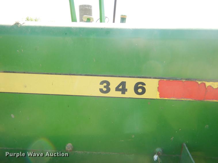image for item FH9378 1979 John Deere 346 small square baler