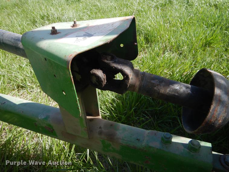 image for item FH9378 1979 John Deere 346 small square baler