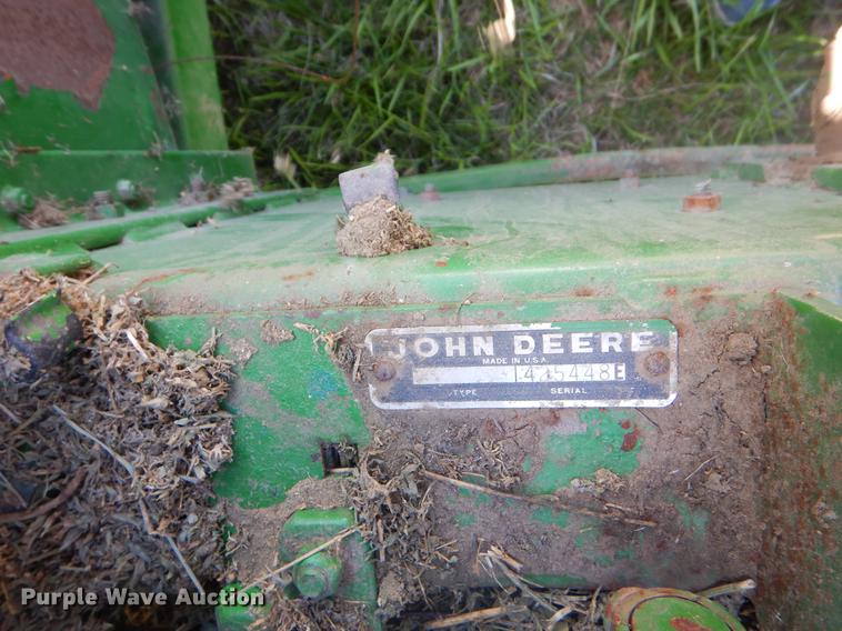 image for item FH9378 1979 John Deere 346 small square baler
