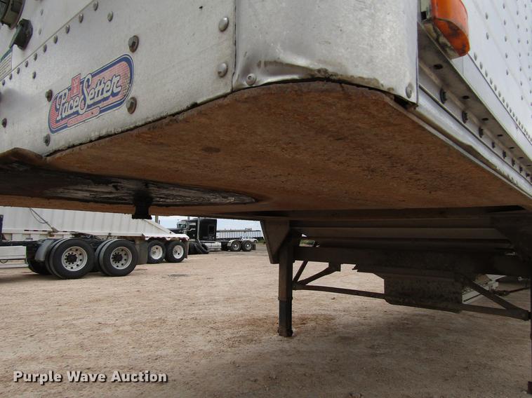 image for item FJ9648 2005 Wilson Pace Setter double hopper bottom grain trailer