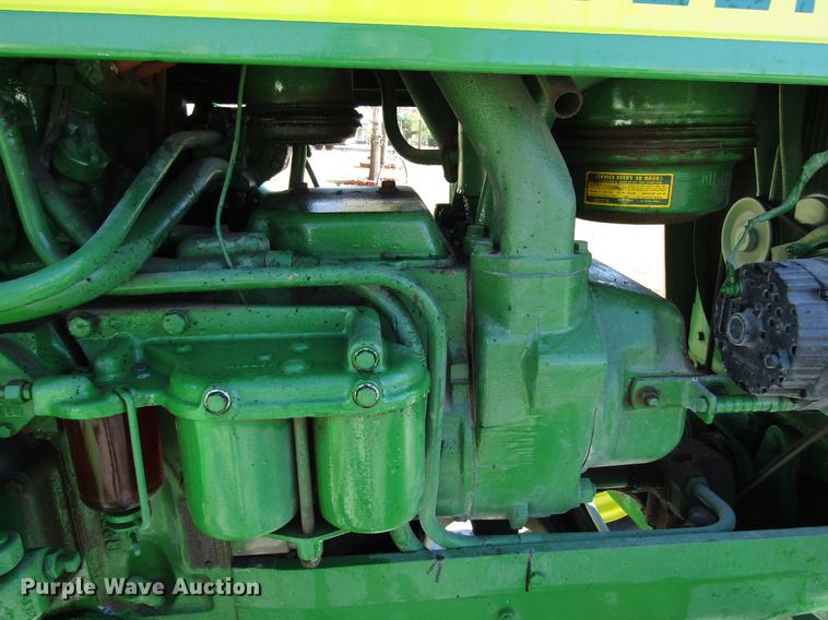 image for item FJ9668 John Deere 820 tractor