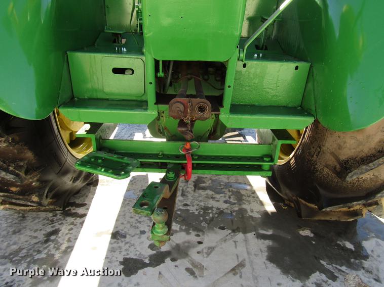 image for item FJ9668 John Deere 820 tractor