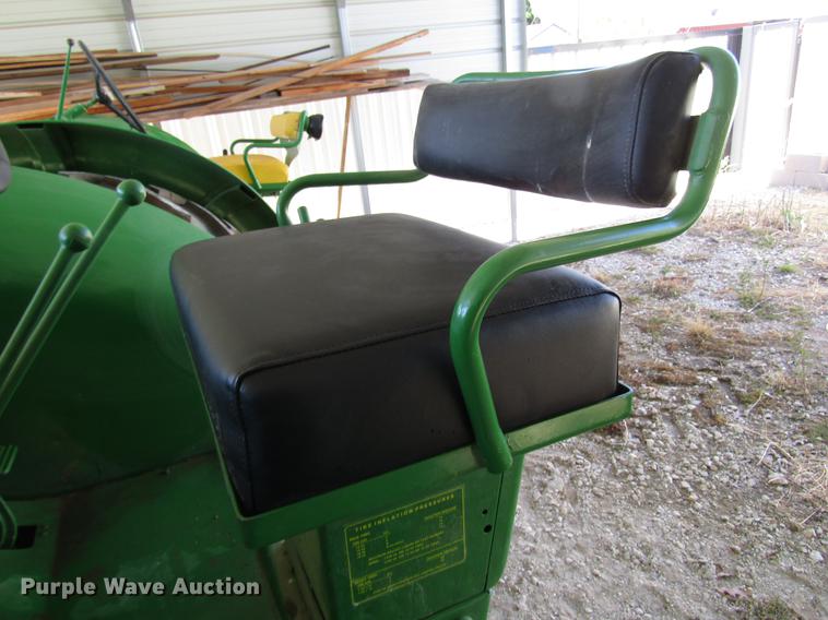 image for item FJ9669 John Deere 80 tractor