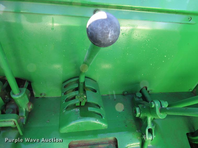 image for item FJ9669 John Deere 80 tractor