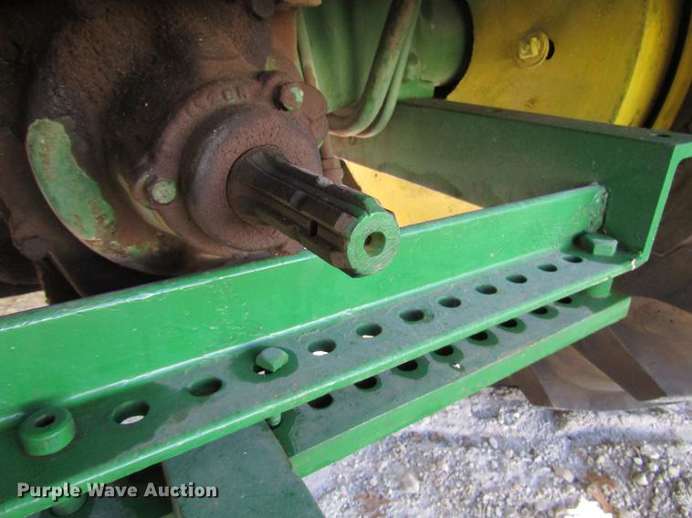 image for item FJ9669 John Deere 80 tractor