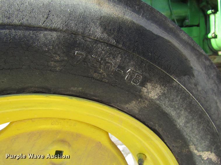 image for item FJ9669 John Deere 80 tractor