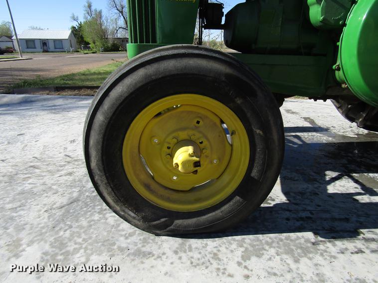 image for item FJ9669 John Deere 80 tractor