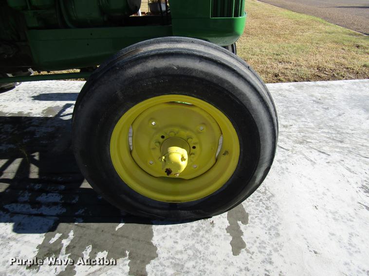 image for item FJ9669 John Deere 80 tractor