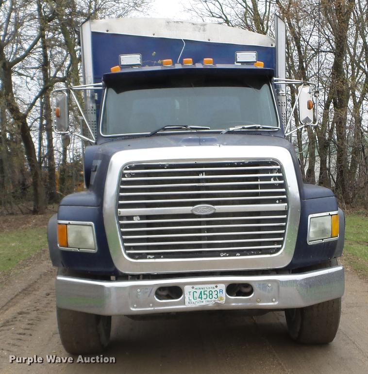 image for item FM9316 1993 Ford L9000 grain truck