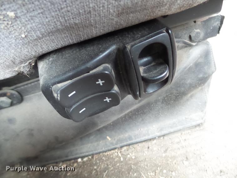 image for item FM9316 1993 Ford L9000 grain truck