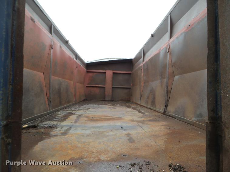 image for item FM9316 1993 Ford L9000 grain truck