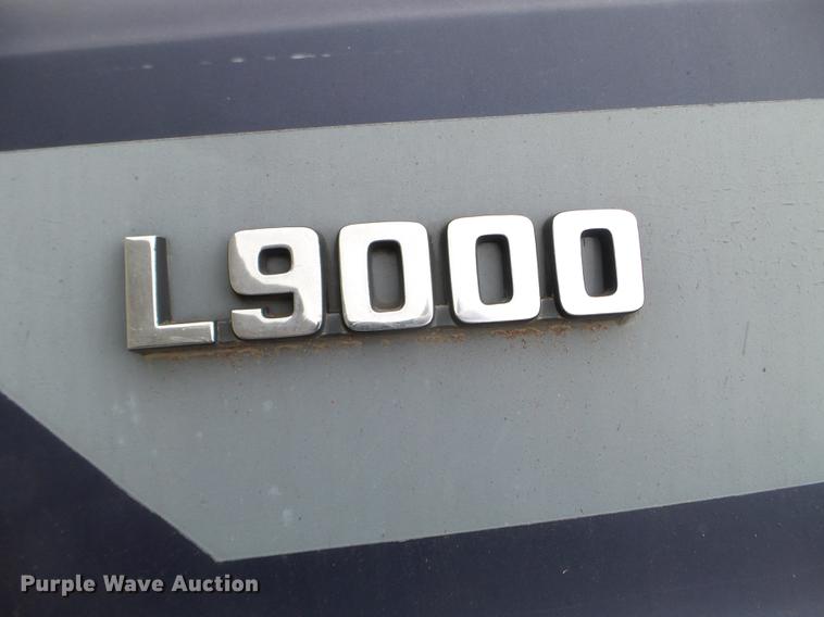 image for item FM9316 1993 Ford L9000 grain truck