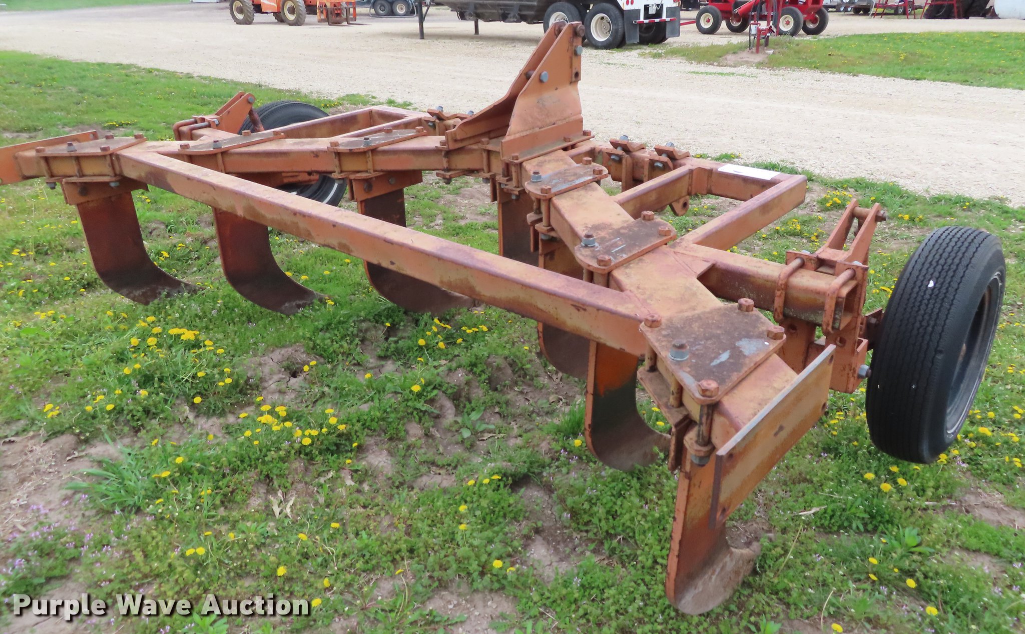 Johnson V-ripper in Frankfort, KS | Item DE3455 sold | Purple Wave