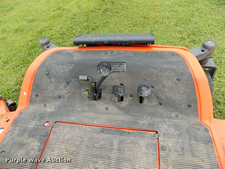 image for item DB9692 Kubota ZD331 ZTR lawn mower