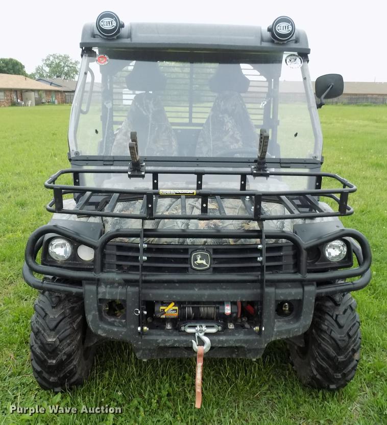 image for item DB9693 2014 John Deere Gator 825 utility vehicle