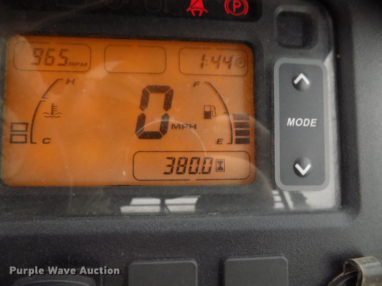 image for item DB9693 2014 John Deere Gator 825 utility vehicle