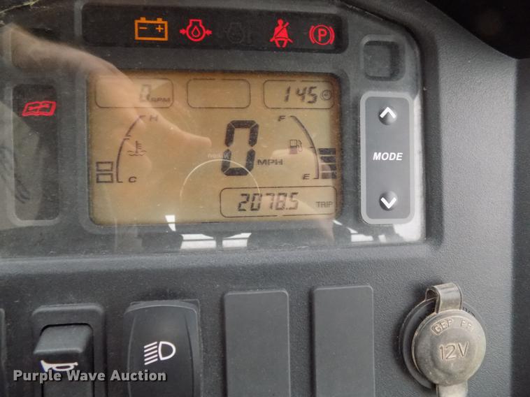 image for item DB9693 2014 John Deere Gator 825 utility vehicle