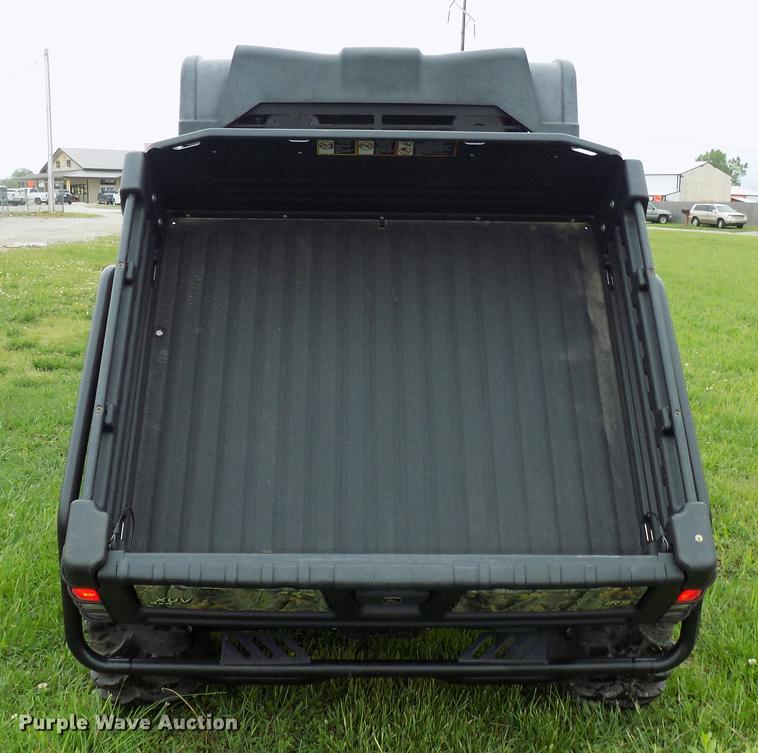 image for item DB9693 2014 John Deere Gator 825 utility vehicle