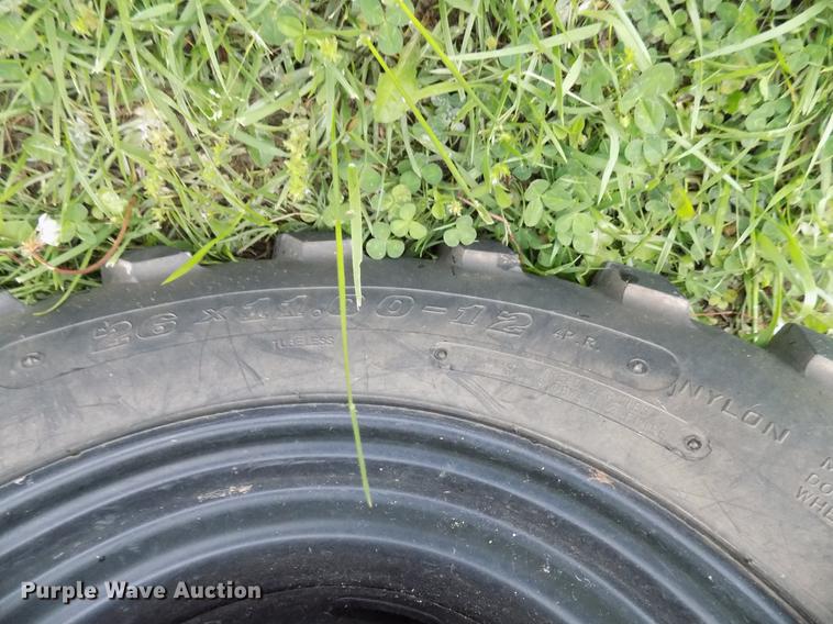 image for item DB9693 2014 John Deere Gator 825 utility vehicle