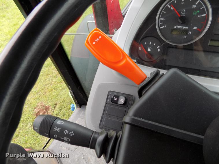 image for item DB9697 2016 Mahindra 105P MFWD tractor