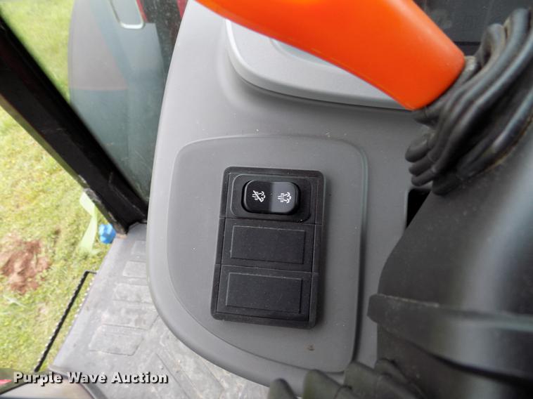 image for item DB9697 2016 Mahindra 105P MFWD tractor