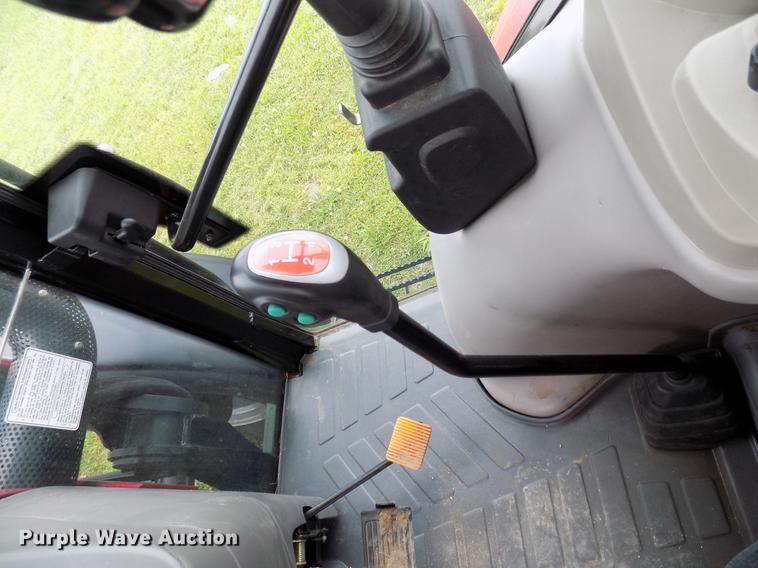 image for item DB9697 2016 Mahindra 105P MFWD tractor