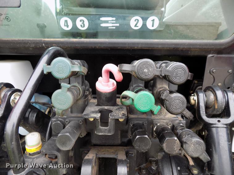 image for item DB9697 2016 Mahindra 105P MFWD tractor